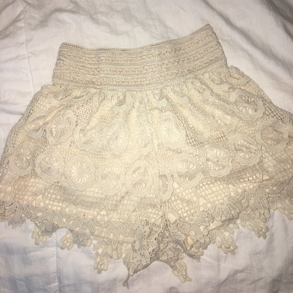 Boho Lace Shorts! - Picture 2 of 5